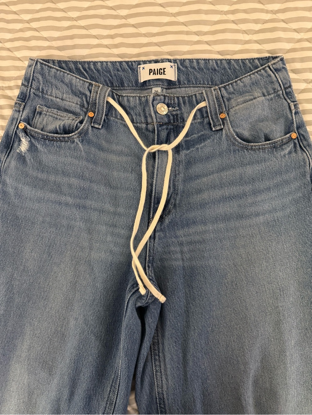 Paige Zoey Tie Waist Wide Leg Jeans Vintage Collection Women’s Size 26 EUC - Picture 3 of 6